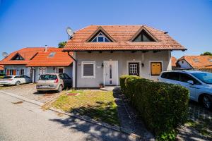 Holiday Home Tinkara with IR Sauna