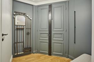 Apartment Notre Dame de Paris by Studio prestige