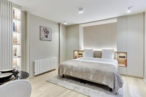 Studio Center of Paris by Studio prestige