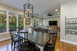 25 Wildwood Rd