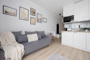 Air Conditioned Studio in Warsaw with Balcony by Noclegi Renters