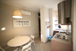 Luminoso appartamento in Moscova con terrazzo