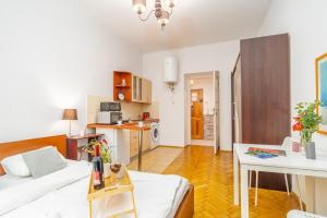 Batorego Studio - Old Town nearby - by Rentujemy