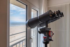 LECOMTE - The shoreline Collection 110