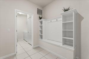 Cozy 8BD Stay - Heated Pool, Games & Minutes to Disney