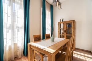 Cosy flat watching Basilika free parking upon reservation