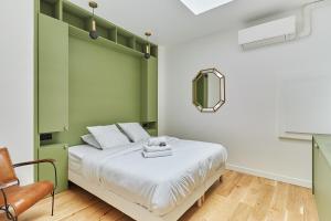 Apartment Loft Père Lachaise by Studio prestige