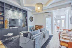 Apartment Loft Père Lachaise by Studio prestige