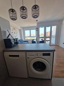 Renovated & Comfortable Apartment with Lift