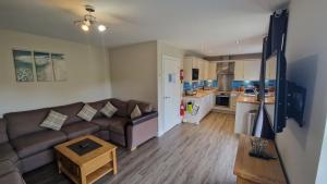 12 Green Close at The Bay Filey, sleeps 8, 2 dogs welcome for free too