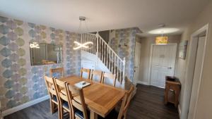 12 Green Close at The Bay Filey, sleeps 8, 2 dogs welcome for free too