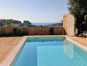 Villa Pinède sea view, close to Cannes