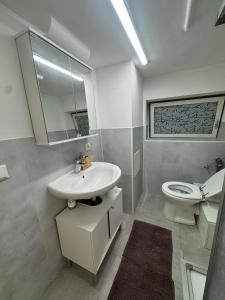 Friends Corner Kitchen Studio