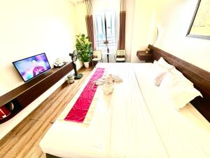GIANG SƠN Hotel & Travel