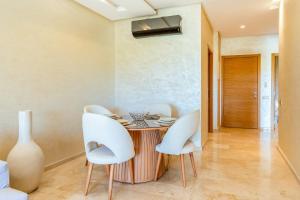 Spacious 2BR , Pool & Garden , Golf View , Fast WiFi