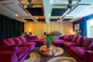 Denmark House - 9 bed property with snooker room