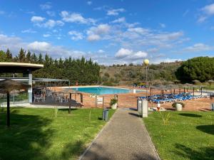 Bright One Bedroom in Marina Park #1989