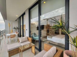 Enchanting 2BR with Balcony in Morros