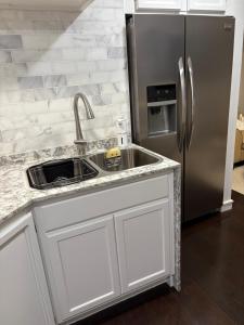 SEA Airport Coastal Apartments, located just 15 min from SeaTac Airport and 5 min from Des Moines Marina