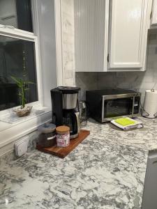 SEA Airport Coastal Apartments, located just 15 min from SeaTac Airport and 5 min from Des Moines Marina