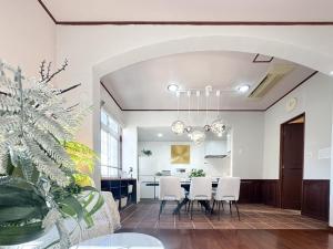 New Open! Shinjuku 5 bedrooms 3 bathrooms Large Villa 2000 sq ft, kids play room, max 16ppl, 4min train to Shinjuku - Magnolia Hotel Shinjuku