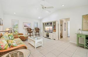 Canalfront Poolside Paradise in Cape Coral FL