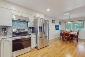 Mid-Century Tahoe Ranch House