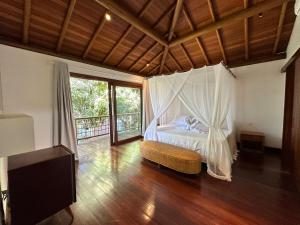 Casa no Condomínio Aguas dAjuda