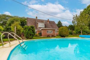 Alderfen View by Leap Escapes