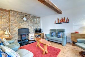 3 Bed in Torquay oc-h75059