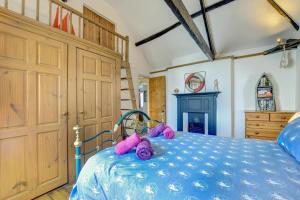 3 Bed in Torquay oc-h75059