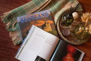 Iconic Royal Mile Residence