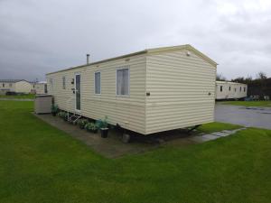 The Retreat Finch - Marine Holiday Park