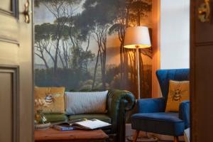 Iconic Royal Mile Residence