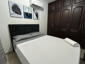 Lujoso Apto 10 min de Clínica Valle de lili y CC Jardín Plaza, Caney 2