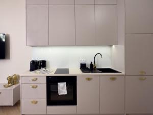 URBAN APARTMENTS Premium Global 25th floor No 10, Free Garage, Self Check-in, No deposit