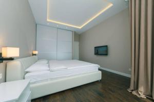 Apartment with a beautiful view in a new house in the center