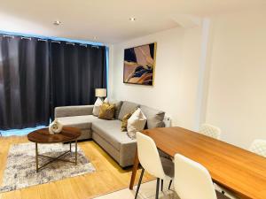 Westferry Deluxe Apartment 3