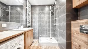 ManuPlace Grey By DreamAp