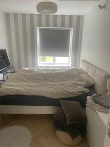 Tæt ved strand, metro og lufthavnen