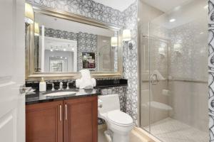 Vegas Retreat with Sphere View Pool and Gym Access