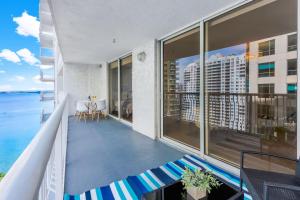 Newly Renovated 1BR Brickell Condo plus Parking