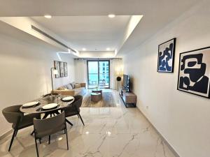 Beautiful 1-BR next to Barasti Beach