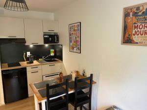 MAISON GERMÈS - CENTRAL & STANDING - Appartements traversants - Lits 180 King Size - Linge de lit et de toilette inclus - Parking à proximité