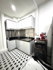 Number 31 Bangkok Family