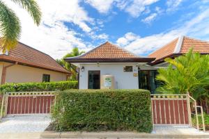Villa Lomakoti - Cozy Stay Near Laem Mae Phim, Big Pool in Village - วิลล่าส่วนตัวใกล้ทะเล