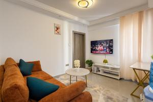 Skyline Comfort Modern 1BR Retreat Valley Arcade