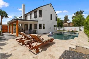 Upscale Scottsdale Home, 5 mins from Old Town