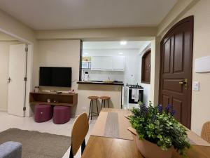 Pouso dos Pássaros ap Andorinha