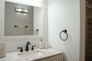 Waterfront Retreat on Main St